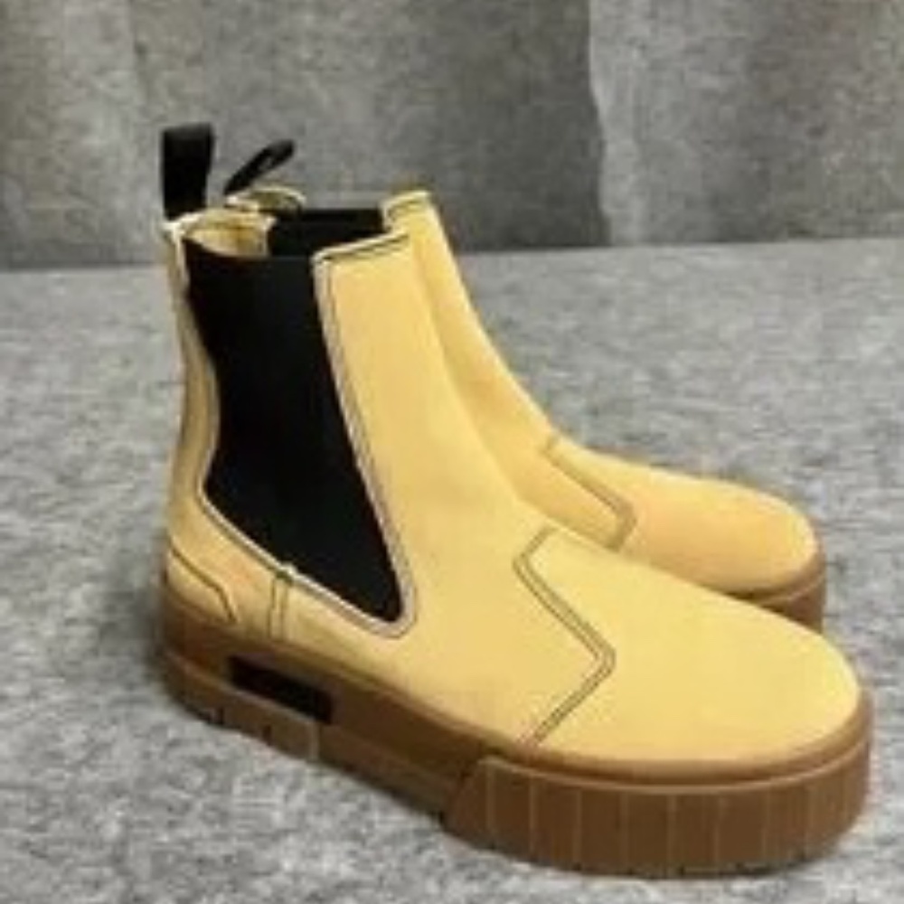 LIKE NEW! Women's Puma Mayze Tan Suede Platform Ankle Boot - 6 - Picture 2 of 14